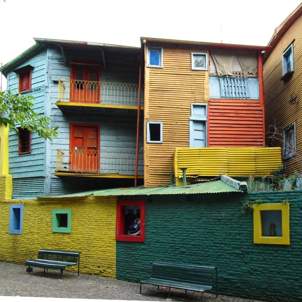 Bunte Häsuer in La Boca Argentinien